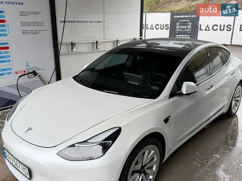 Седан Tesla Model 3 2022 в Киеве Седан Tesla Model 3 2022 в Киеве