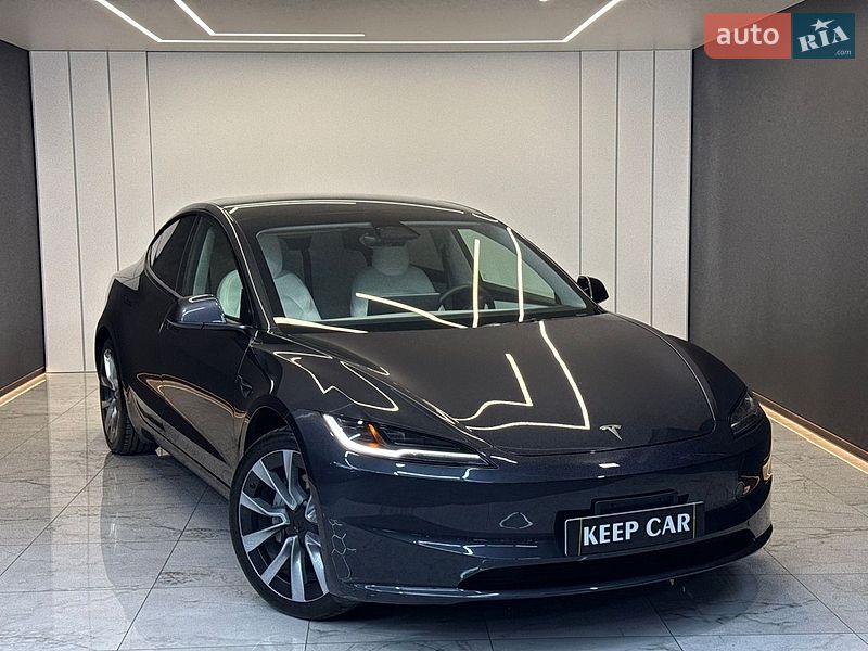 Седан Tesla Model 3 2024 в Одессе