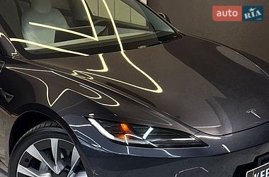 Седан Tesla Model 3 2024 в Одессе