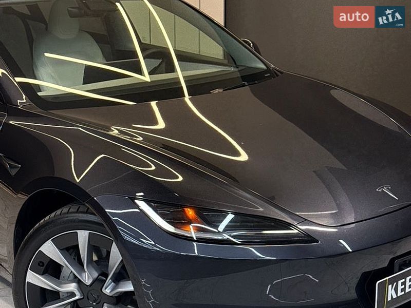 Седан Tesla Model 3 2024 в Одессе