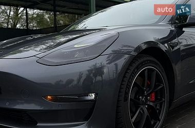 Седан Tesla Model 3 2021 в Запоріжжі