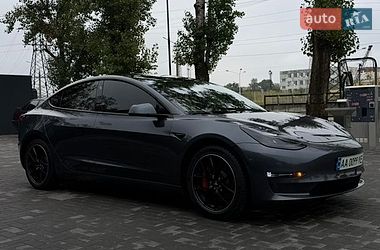 Седан Tesla Model 3 2021 в Запоріжжі