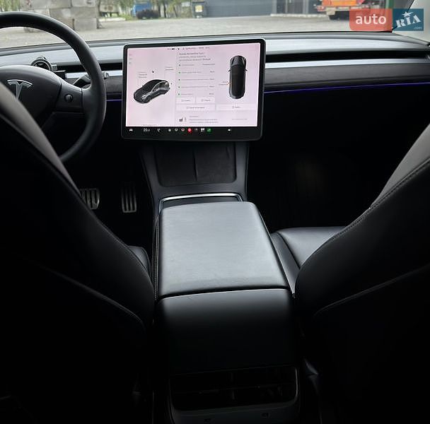 Седан Tesla Model 3 2021 в Запоріжжі