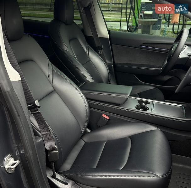 Седан Tesla Model 3 2021 в Запоріжжі