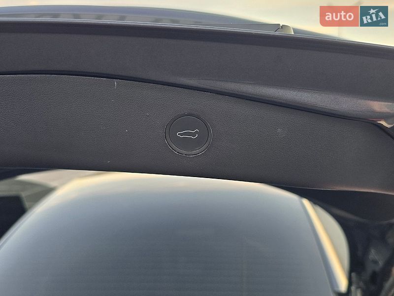 Седан Tesla Model 3 2023 в Дніпрі фото 8 Седан Tesla Model 3 2023 в Дніпрі