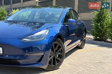 Седан Tesla Model 3 2021 в Одессе