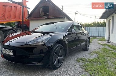 Седан Tesla Model 3 2020 в Самаре