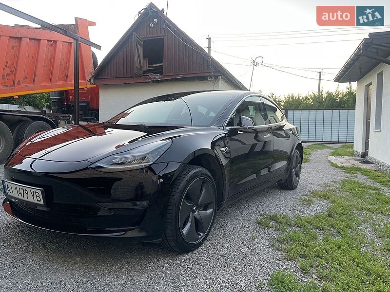 Седан Tesla Model 3 2020 в Самаре
