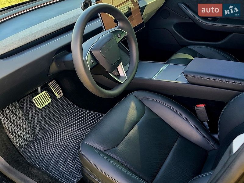 Седан Tesla Model 3 2024 в Києві фото 12 Седан Tesla Model 3 2024 в Києві