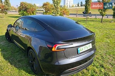 Седан Tesla Model 3 2024 в Києві фото 6 Седан Tesla Model 3 2024 в Києві