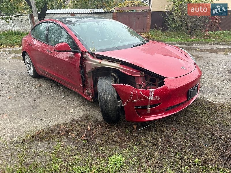 Седан Tesla Model 3 2022 в Харькове
