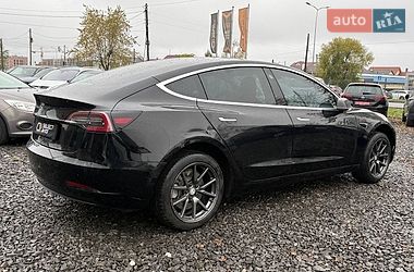 Седан Tesla Model 3 2019 в Мостиске