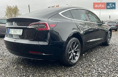 Седан Tesla Model 3 2019 в Мостиске