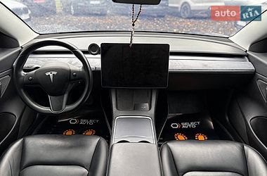Седан Tesla Model 3 2019 в Мостиске