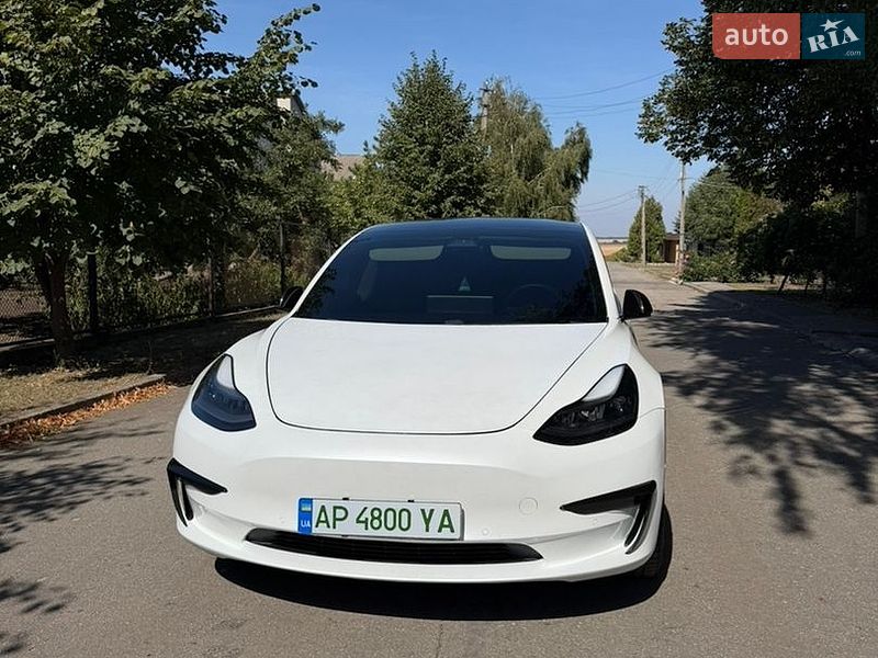 Седан Tesla Model 3 2021 в Запорожье