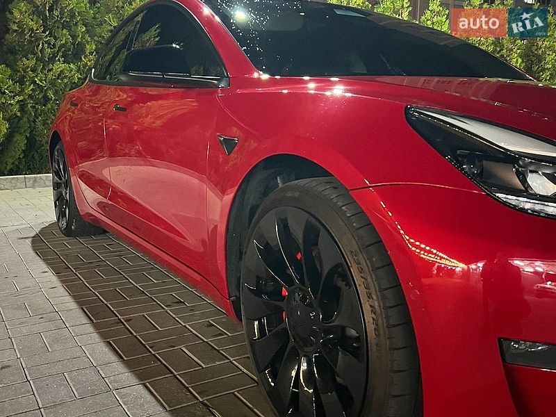Седан Tesla Model 3 2022 в Дніпрі