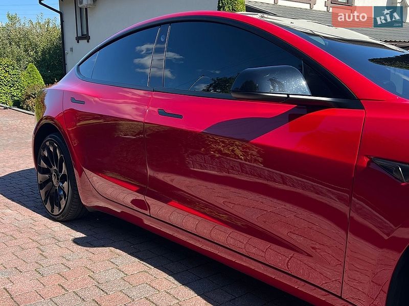 Седан Tesla Model 3 2022 в Дніпрі