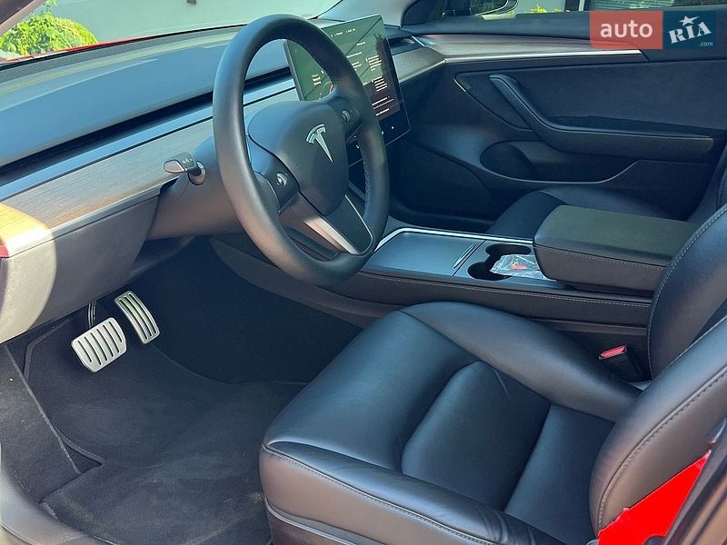 Седан Tesla Model 3 2022 в Дніпрі