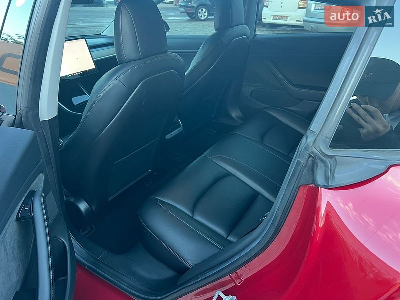 Седан Tesla Model 3 2018 в Харькове