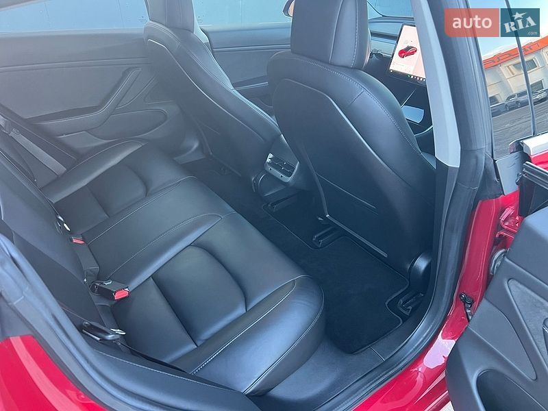 Седан Tesla Model 3 2018 в Харькове