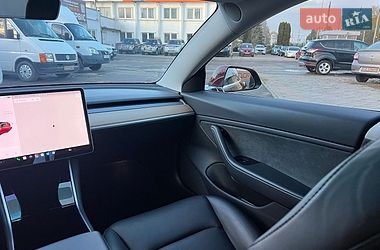Седан Tesla Model 3 2018 в Харькове