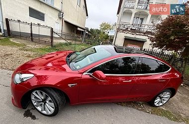 Седан Tesla Model 3 2019 в Трускавце