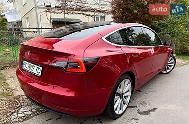 Седан Tesla Model 3 2019 в Трускавце