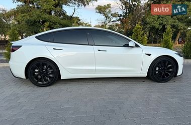 Седан Tesla Model 3 2024 в Миколаєві