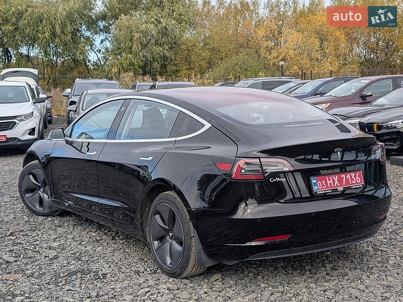 Седан Tesla Model 3 2018 в Луцьку
