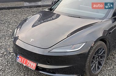 Седан Tesla Model 3 2024 в Луцьку