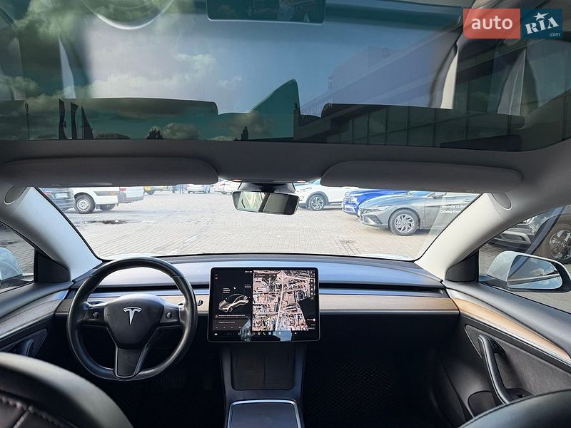 Седан Tesla Model 3 2021 в Полтаве