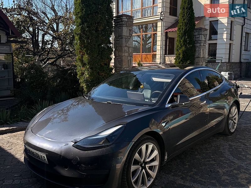 Седан Tesla Model 3 2019 в Кам'янець-Подільському