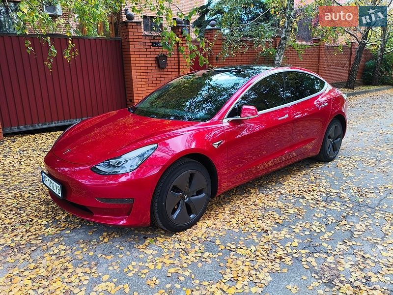 Tesla Model 3 2019