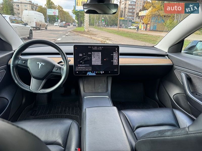 Седан Tesla Model 3 2021 в Миколаєві