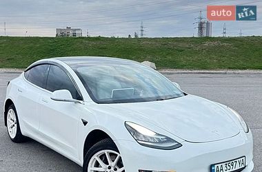 tesla model-3 2018 в Днепр (Днепропетровск) от профессионального продавца Максим