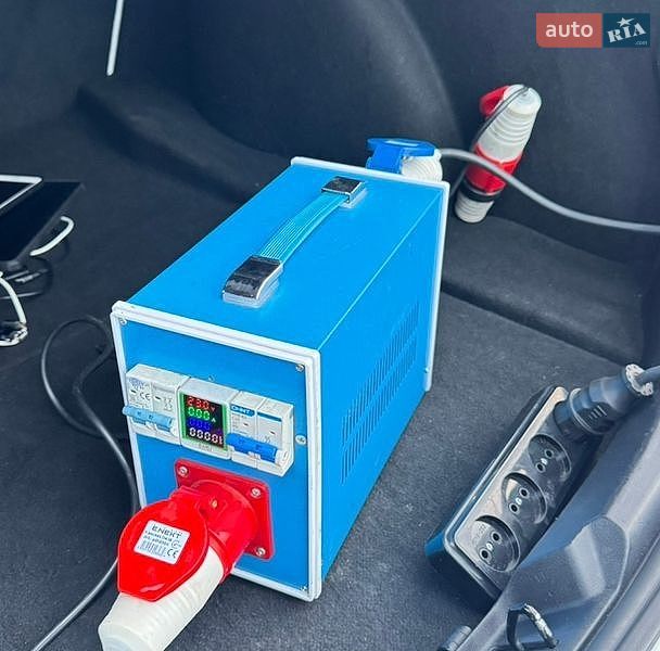 Седан Tesla Model 3 2018 в Днепре