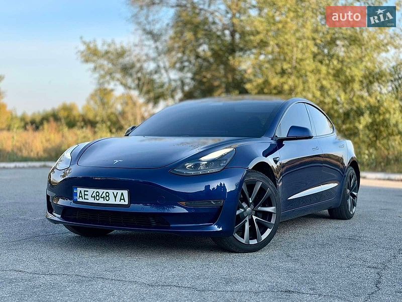 Седан Tesla Model 3 2019 в Днепре