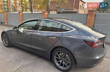 Седан Tesla Model 3 2018 в Полтаве