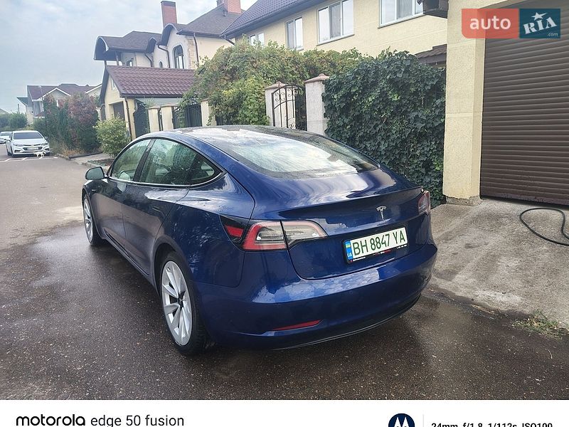Седан Tesla Model 3 2021 в Одессе