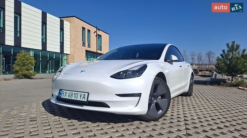 Tesla Model 3 2023