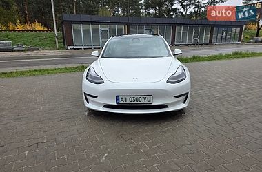 Седан Tesla Model 3 2021 в Ирпене