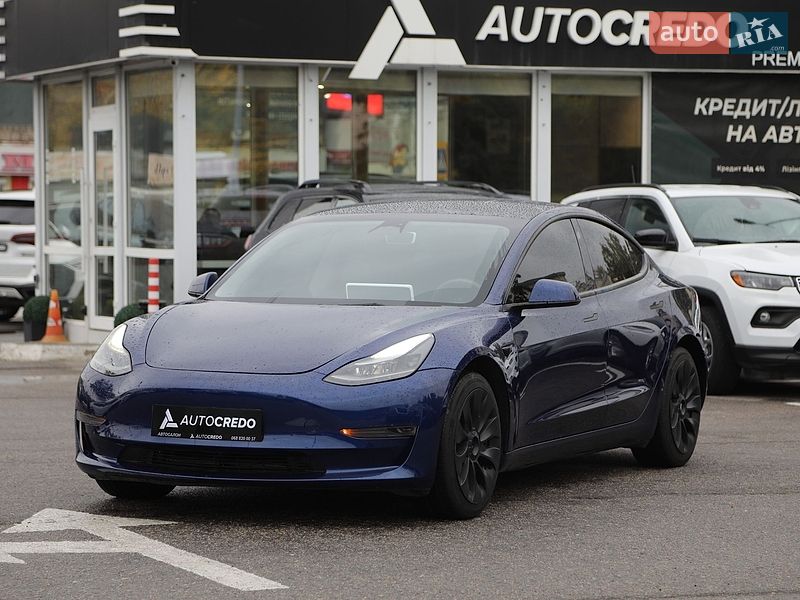 Седан Tesla Model 3 2023 в Харькове