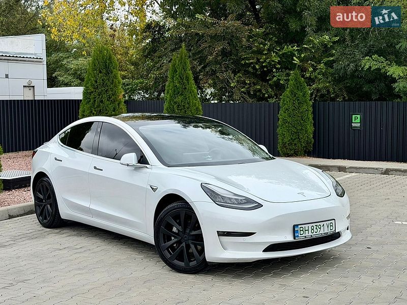 Седан Tesla Model 3 2019 в Одессе