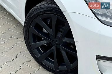 Седан Tesla Model 3 2019 в Одессе