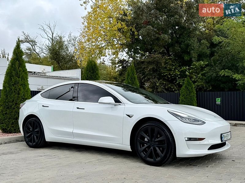Седан Tesla Model 3 2019 в Одессе