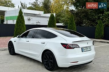 Седан Tesla Model 3 2019 в Одессе