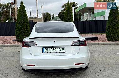 Седан Tesla Model 3 2019 в Одессе