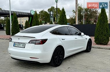 Седан Tesla Model 3 2019 в Одессе