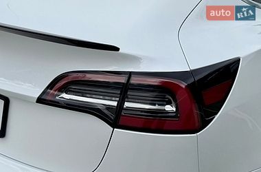 Седан Tesla Model 3 2019 в Одессе
