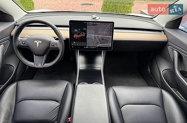 Седан Tesla Model 3 2019 в Одессе